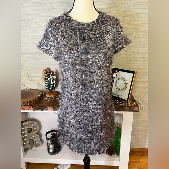 Banana Republic Snake Print Eyelash Sheath Dress Short Sleeve Women’s Size 0 - Picture 8 of 8